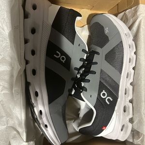 On cloudrunner running shoes